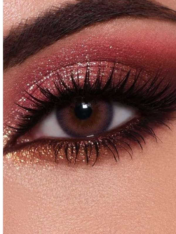 Cranberry-Eyeshadow-Look.