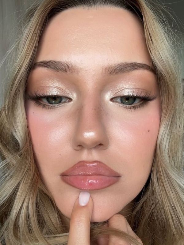 Cute-Fall-Beauty-Looks-for-School-or-College