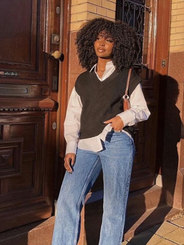 Dark-Academia-Inspired-Jeans-Outfit.