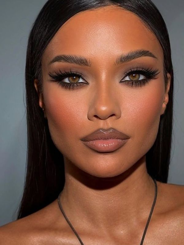 Dark-Feminine-Fall-Makeup-Looks-You'll-Love