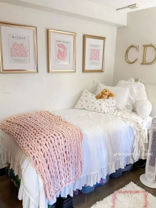 Dreamy-Pink-Cream-and-Gold