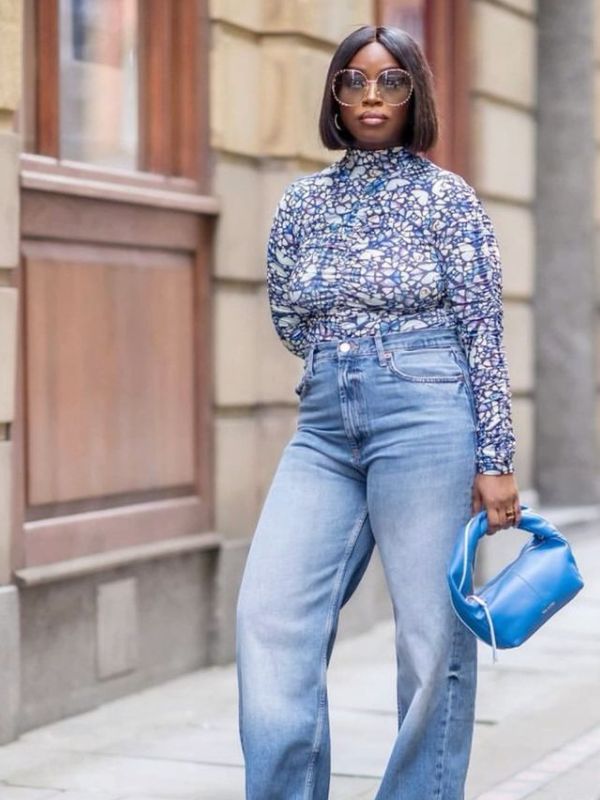Floral-Blouse-with-Blue-Jeans