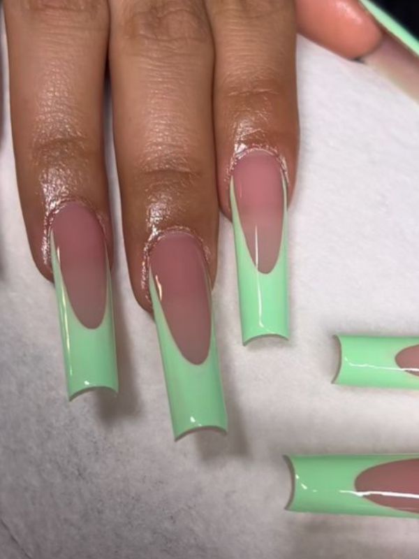 French-Tip-Shape-for-Long-Nails.
