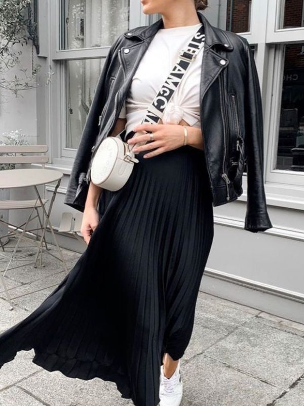 Gorgeous-Fall-Skirt-Outfit-Ideas-You'll-Want-to-Try