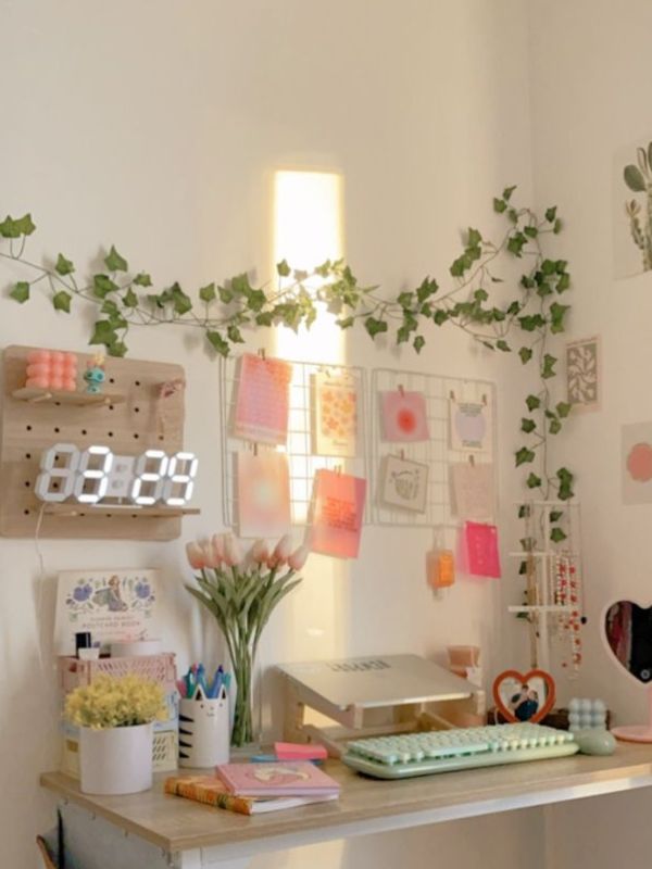 Make-Your-Desk-Part-of-the-Color-Scheme.
