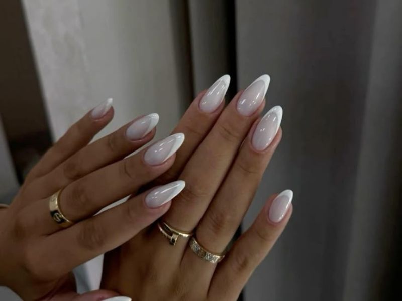 Milky-French-Manicure-Ideas-for-Girlies
