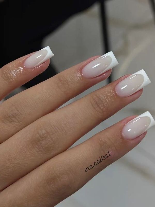 Milky-French-Manicure