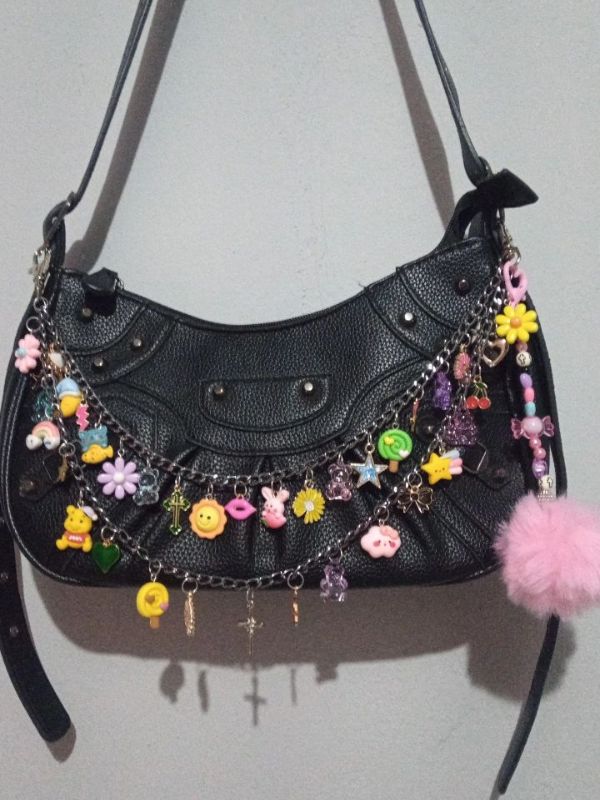 Mini-Bow-and-Pearl-Charm-bag