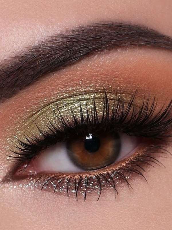 Olive-and-Brown-Eyeshadow