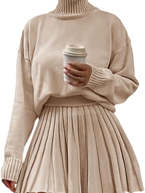 Pleated-Skirt-and-Oversized-Sweater