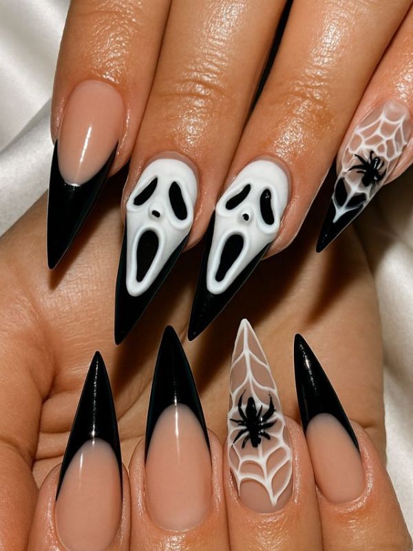Scream-Nails-With-Black-Spiderwebs
