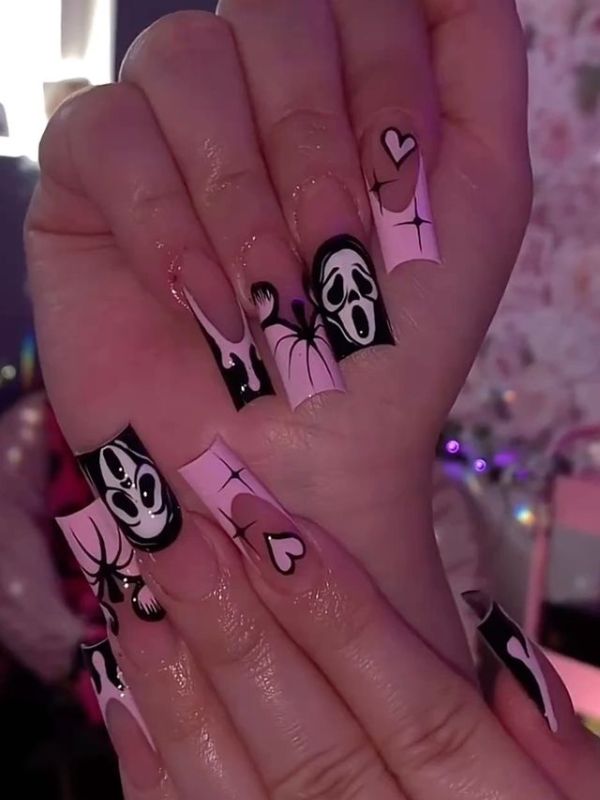 Short-Black-and-Pink-Scream-Nails