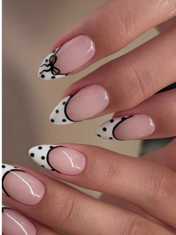 Short-Classic-French-Tips