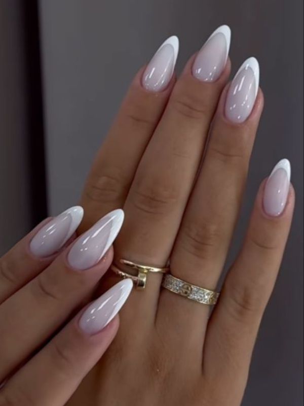 Simple-Milky-French-Manicure