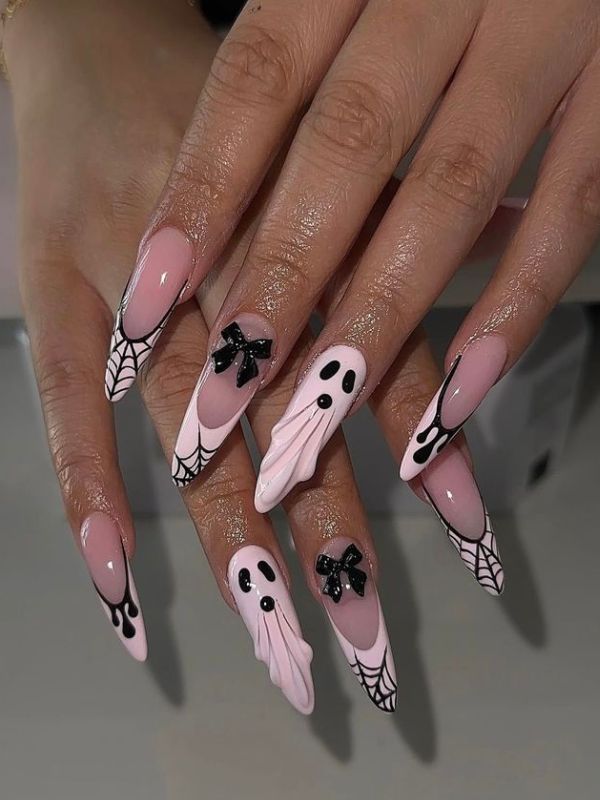 Spooky-Black-and-Pink-Scream-Nails-Art-to-Try-on-This-Halloween