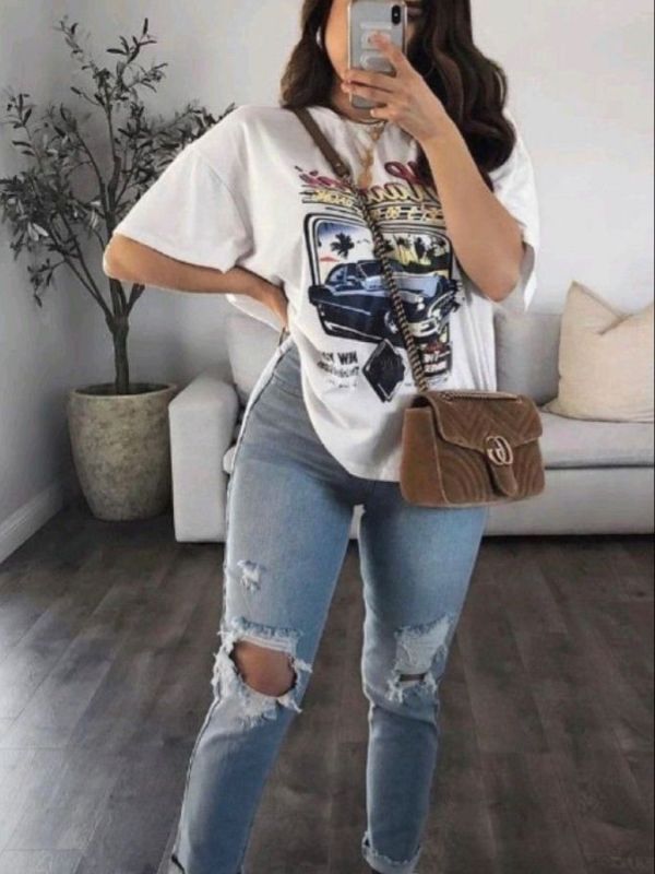 Stunning-Jeans-Outfit-Ideas-for-Women