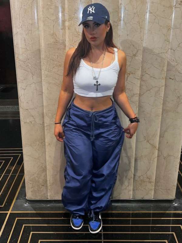 Tank-Top-With-Parachute-Pants