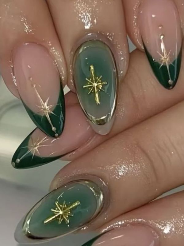 Taurus-zodiac-sign-nail-art-with-green-and-gold. 