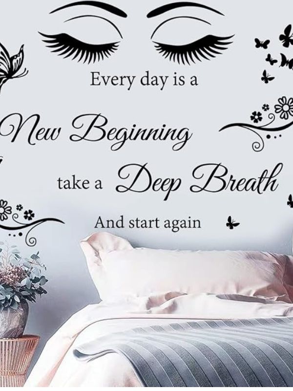 Teen-Girl-Bedroom-Wall-Decor-Ideas-Youll-Love