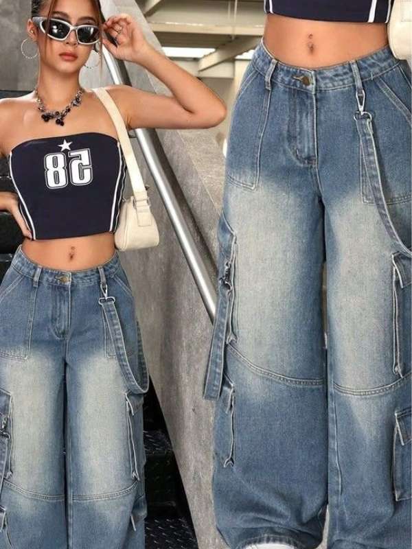 Tube-Top-With-Wide-Leg-Jeans