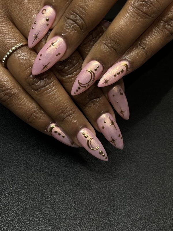 libra-pink-zodiac-sign-nail-art-with-stars. 