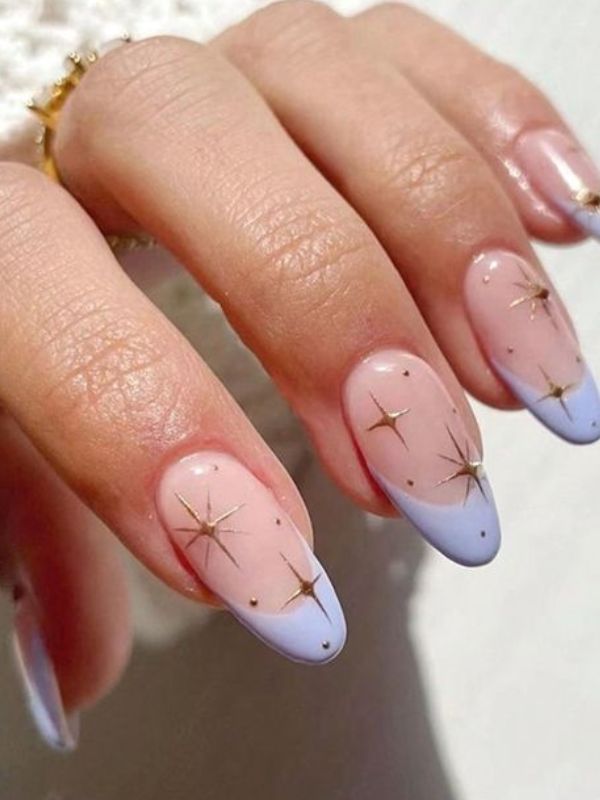 minimal-star-nail-design. 