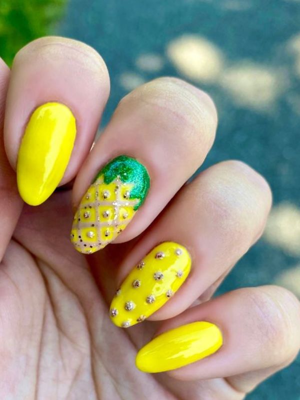 small-pineapple-nail-art-on-a-soft-manicure.