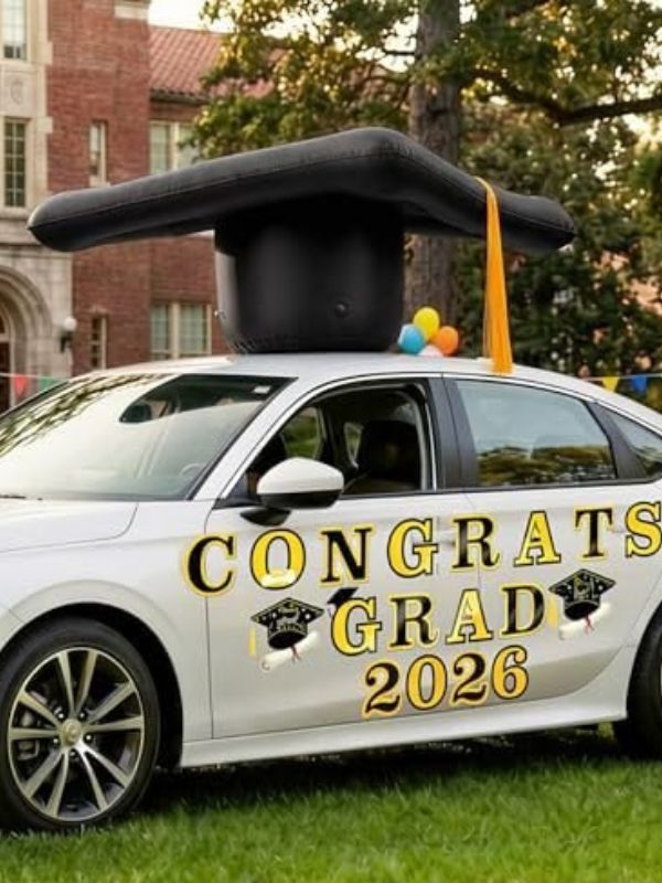 30-amazing-car-chalk-window-ideas-featuring-graduation-cap.