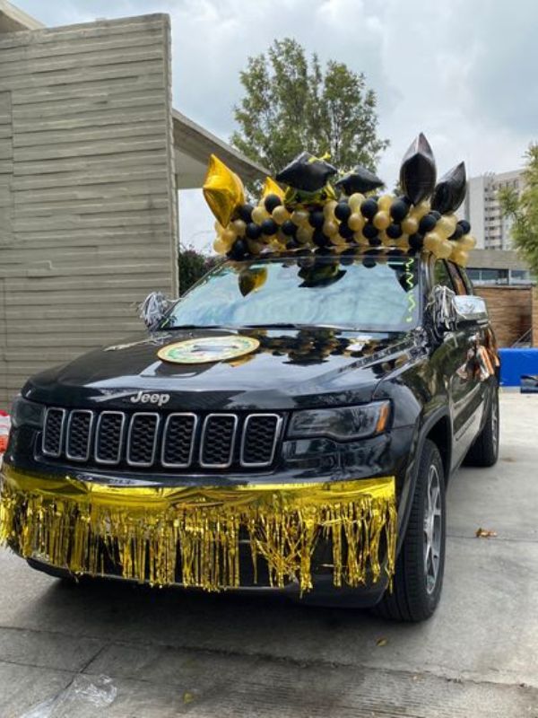 Black-And-Gold-Senior-Car.