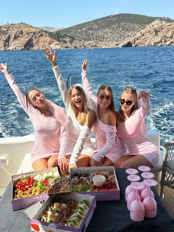 Book-a-Birthday-Cruise