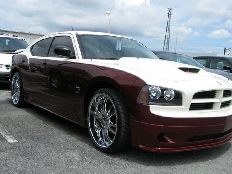 Classic-Two-Tone-Car-Design