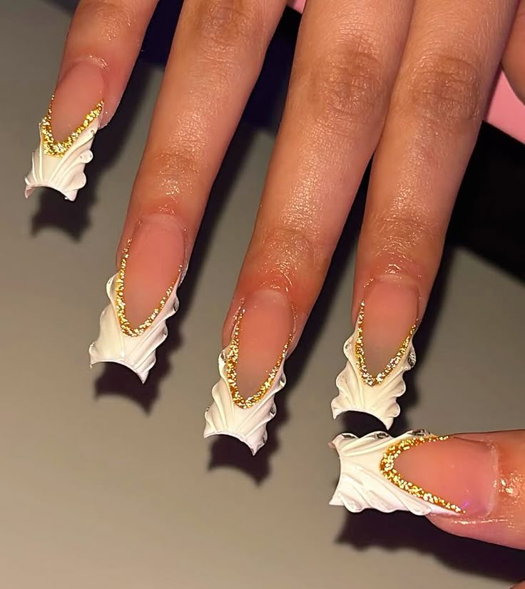 Cutest-Long-Baddie-Birthday-Nails-Ideas