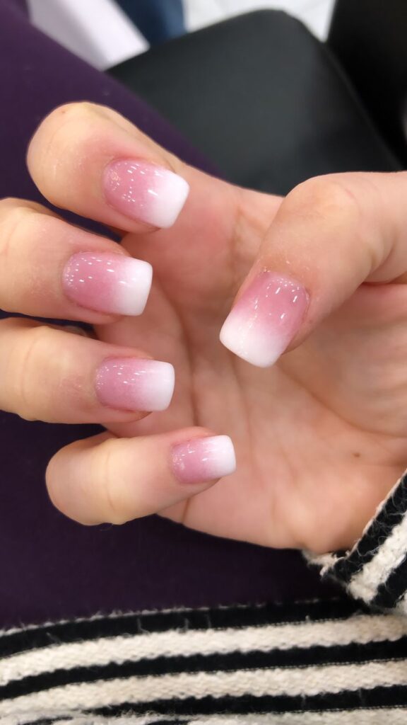 Pink-to-white-Ombre-SNS-nails