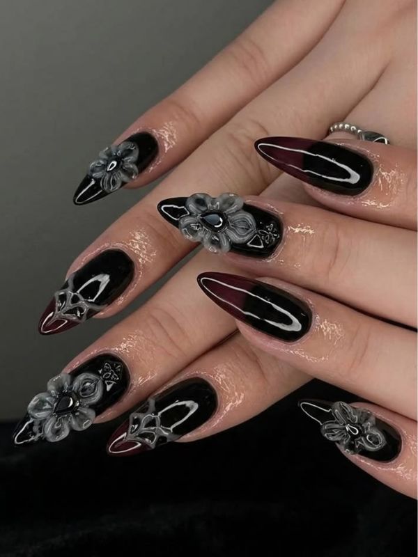 3D-Black-Gothic-Nail-Art.