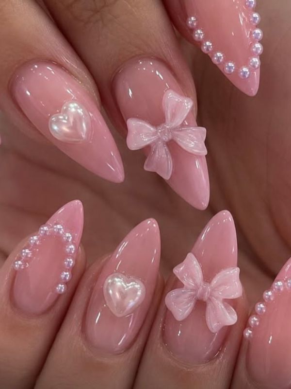 3D-Bow-and-Pearl-Junk-Nails.