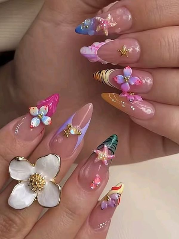 3D-Mixed-Charm-Nail-Art.