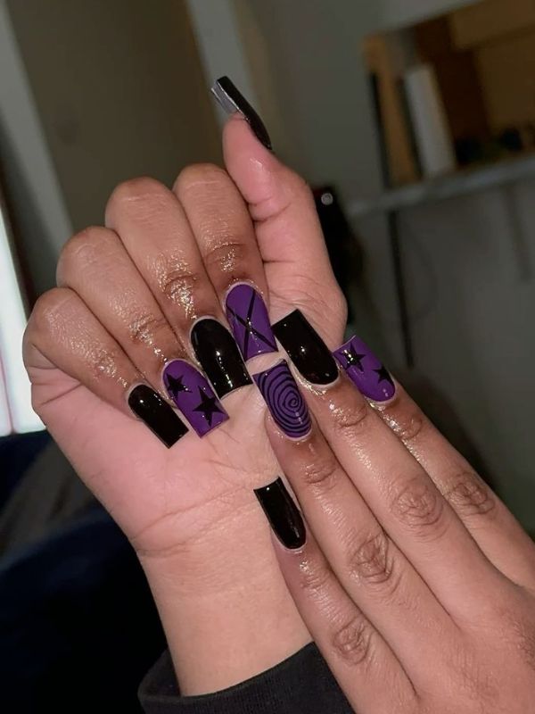 Black-and-Purple-Grunge-Nails.