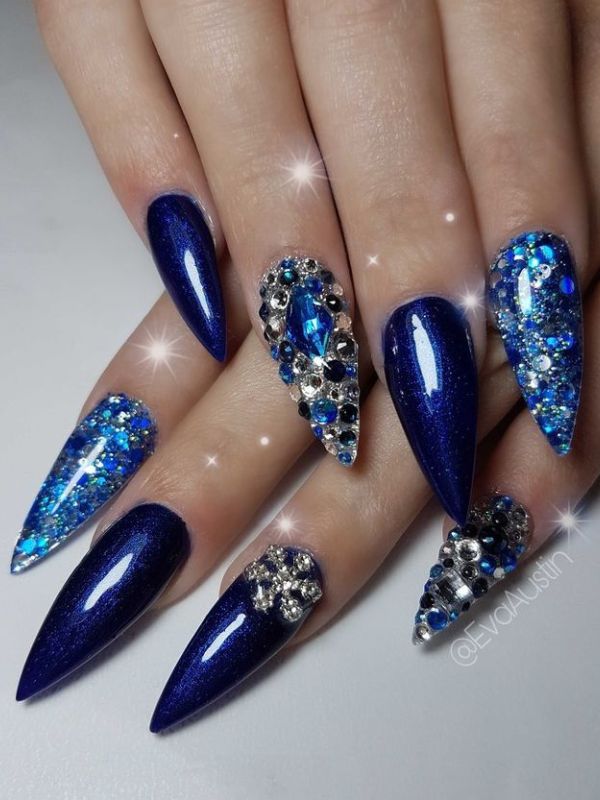 Blue-Nails-With-Rhinestones