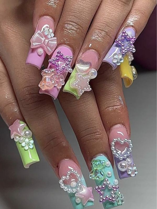 Butterfly-and-Star-Junk-Nails.