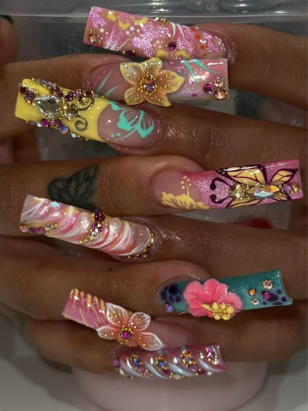 Colorful-Flower-Junk-Nails.