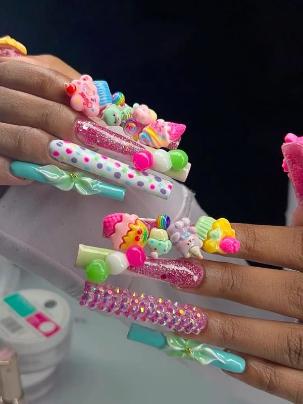 Colorful-Junk-nails