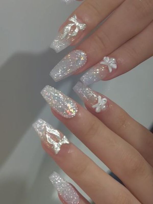 Glitter-Swag-Nails.