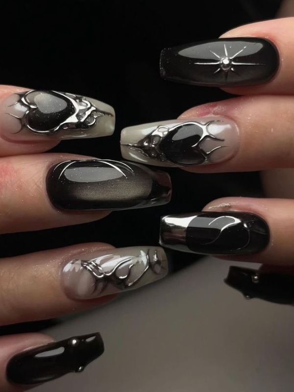 Glossy-Black-ALT-Nails.