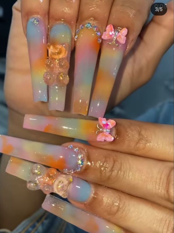 Long-Gummy-nails