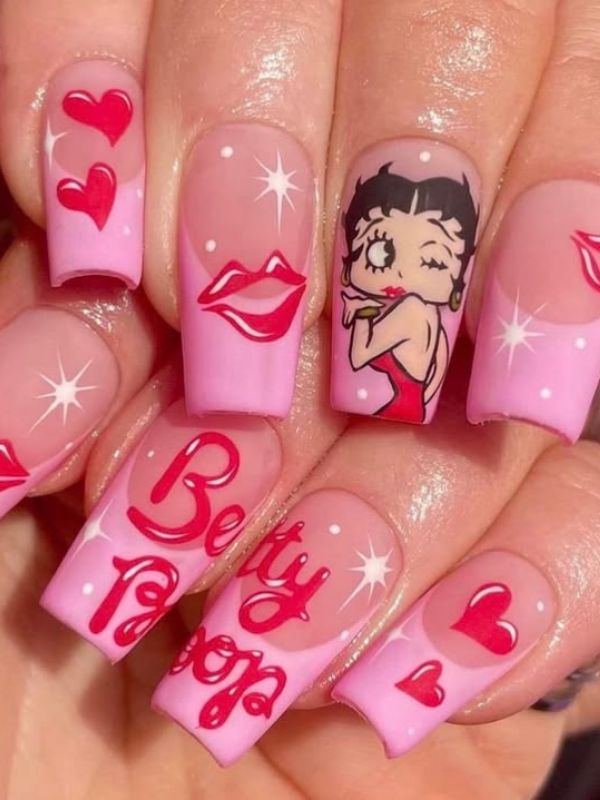 Nails-With-Hearts.