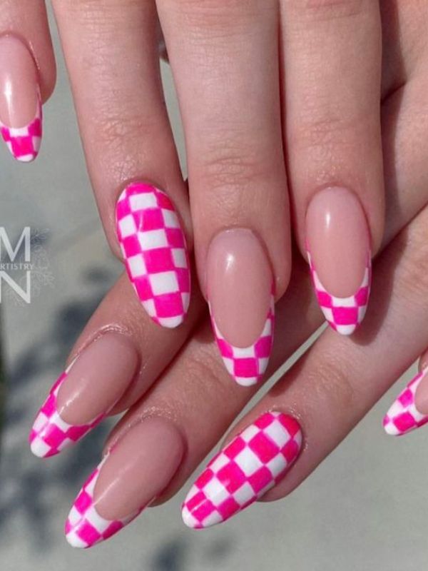 -Checkerboard-Nails.