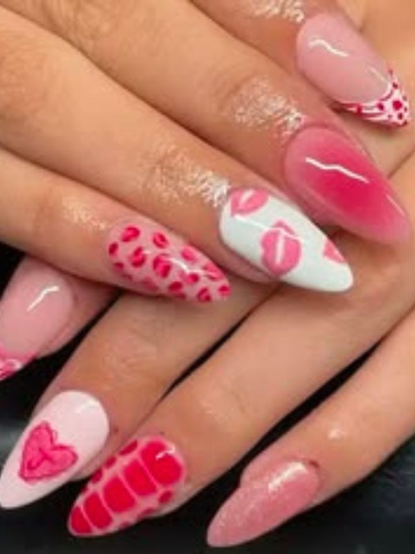 Pink-Nails-With-3D-Lips.