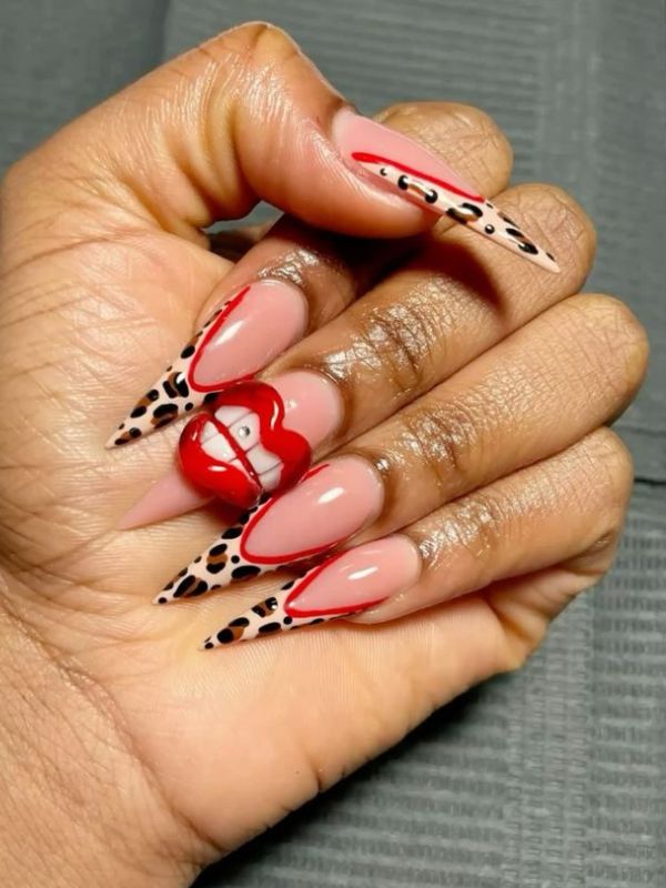 Swag-Nails-With-lips